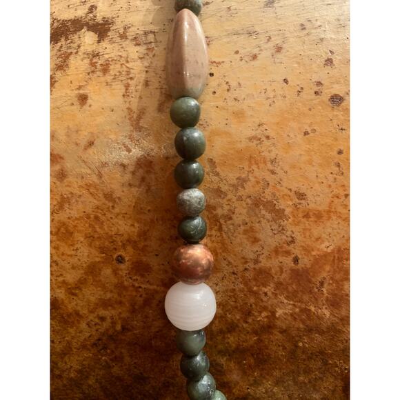 Green and Copper Multi Stone Necklace - Picture 5 of 6